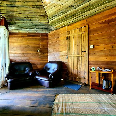 Bed and Breakfast The Winsome & Tree House Ella Exterior foto
