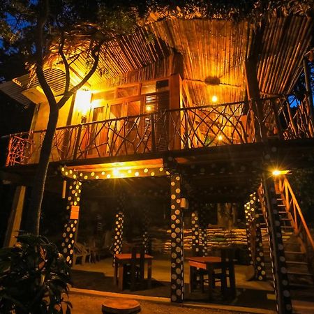 Bed and Breakfast The Winsome & Tree House Ella Exterior foto