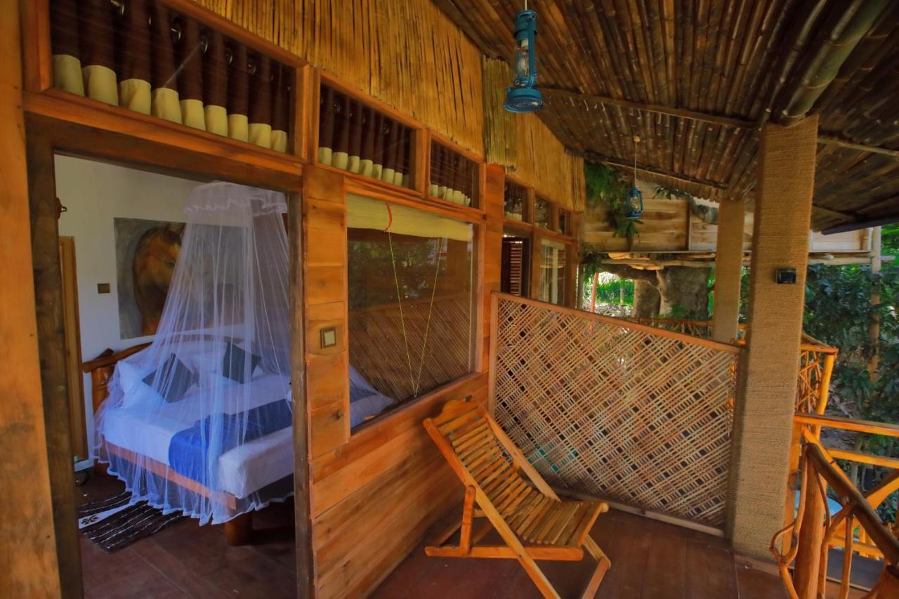 Bed and Breakfast The Winsome & Tree House Ella Exterior foto